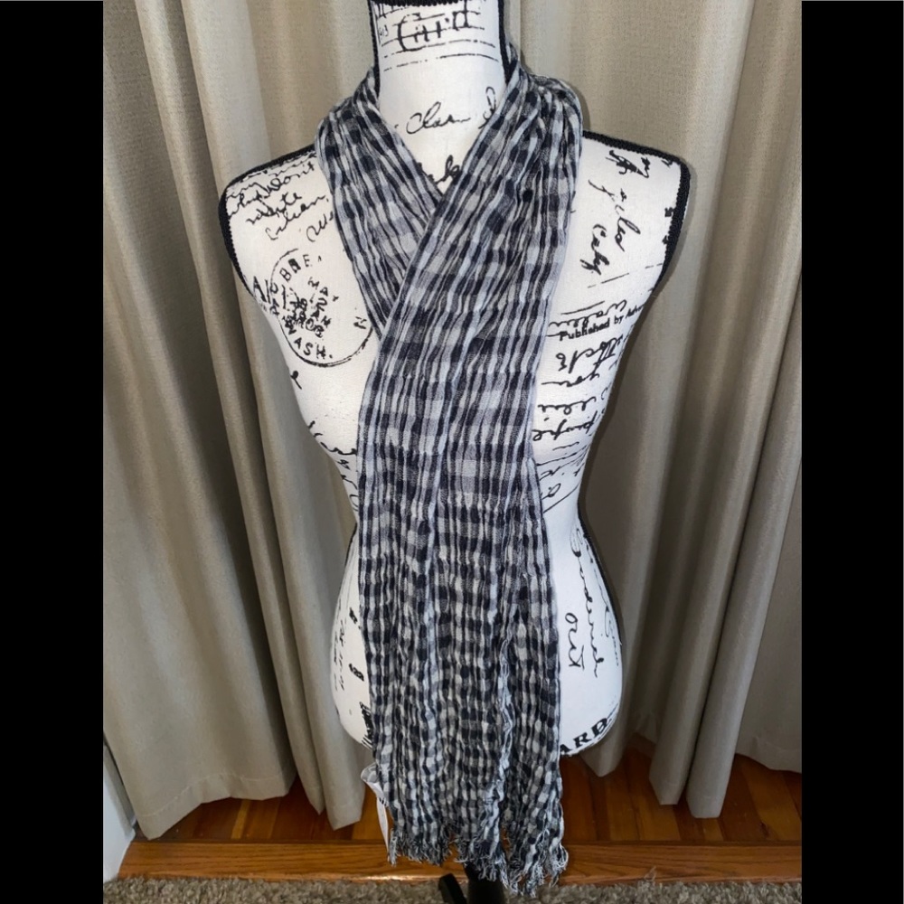 Jessica Simpson Scarf